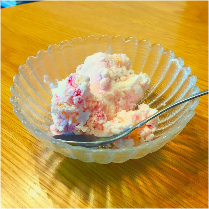感動的な美味しさ! イチゴアイスクリーム